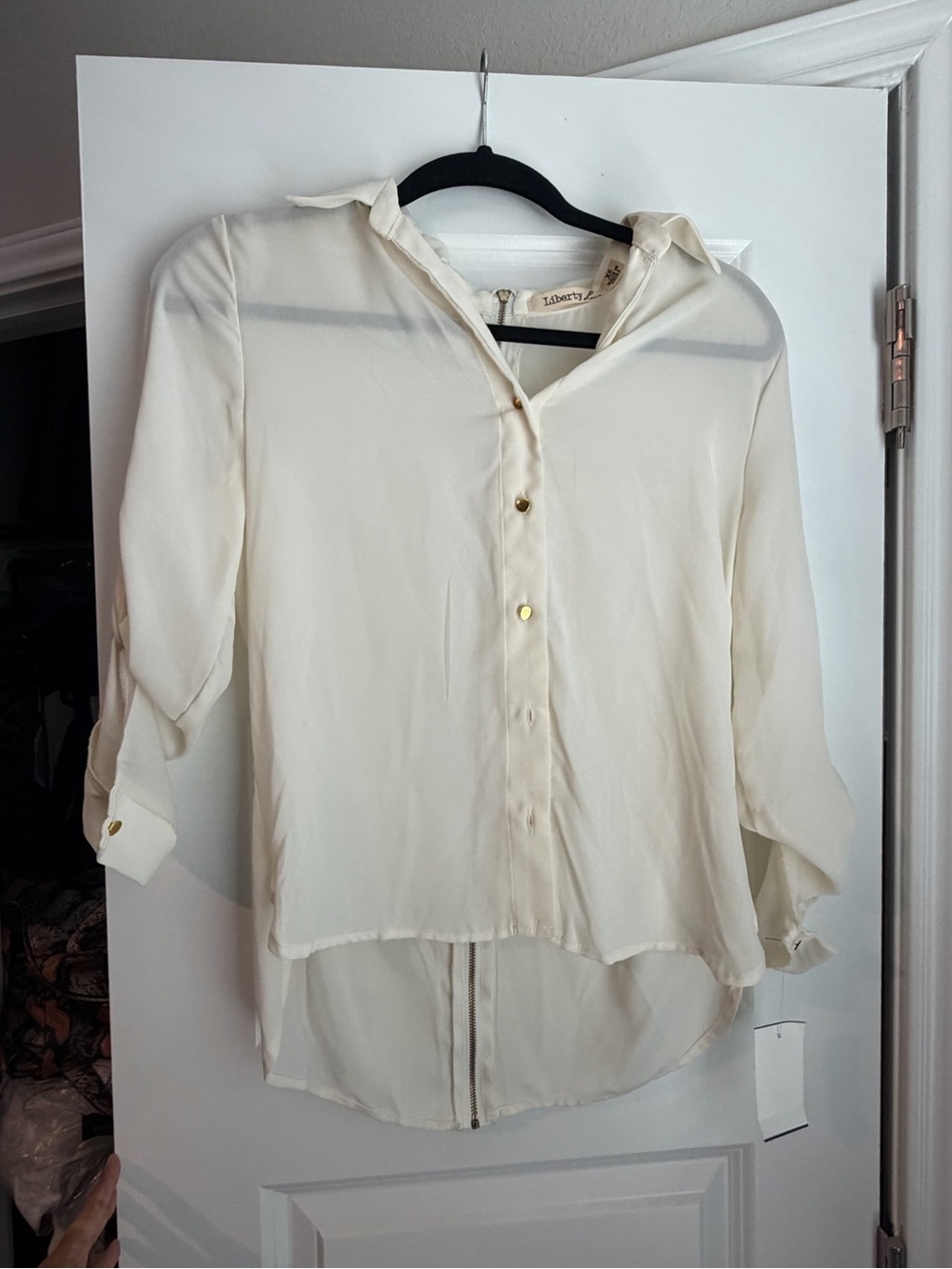 liberty Cream Button-Front Roll-Tab Blouse